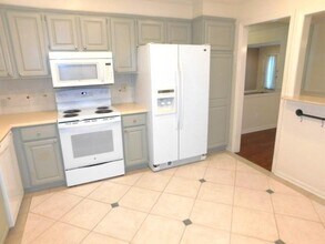 1245 S Ponce De Leon Ave NE in Atlanta, GA - Building Photo - Building Photo