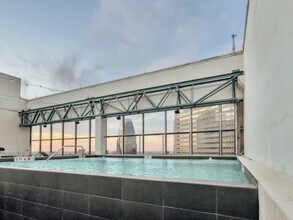 1555 Elm St in Dallas, TX - Building Photo - Building Photo