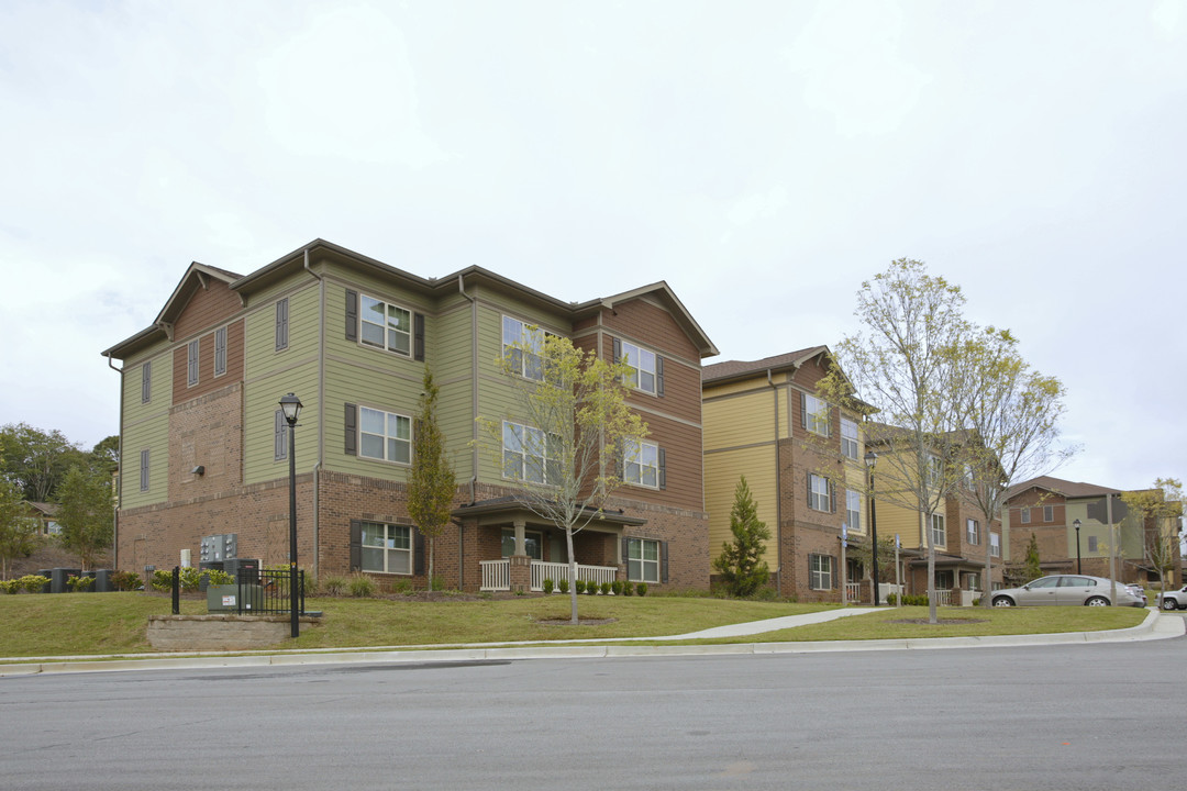 Mills Creek Crossing in Scottdale, GA - Foto de edificio