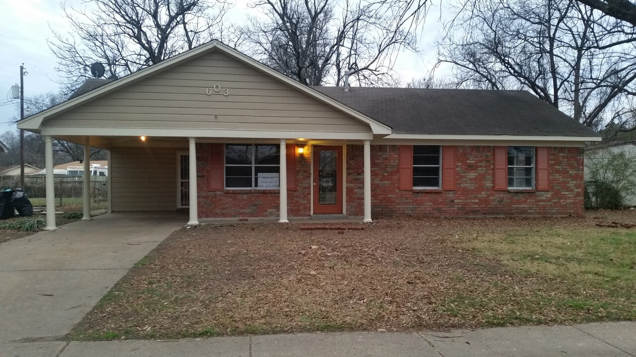 603 Oxford St in West Memphis, AR - Building Photo