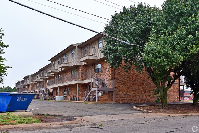 The Terrace Townhomes in Stillwater, OK - Foto de edificio - Building Photo