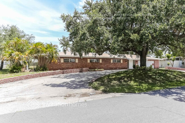 650 NE 5th St in Pompano Beach, FL - Building Photo - Building Photo