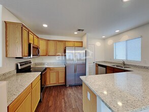 18443 N 114th Ave in Surprise, AZ - Foto de edificio - Building Photo