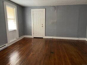 88 Spencer St-Unit -2 in Winchester, CT - Building Photo - Building Photo
