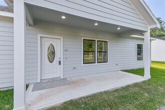 122 County Rd 3704 in Splendora, TX - Building Photo - Building Photo