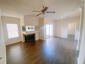 7900 Bissonnet St in Houston, TX - Building Photo - Building Photo