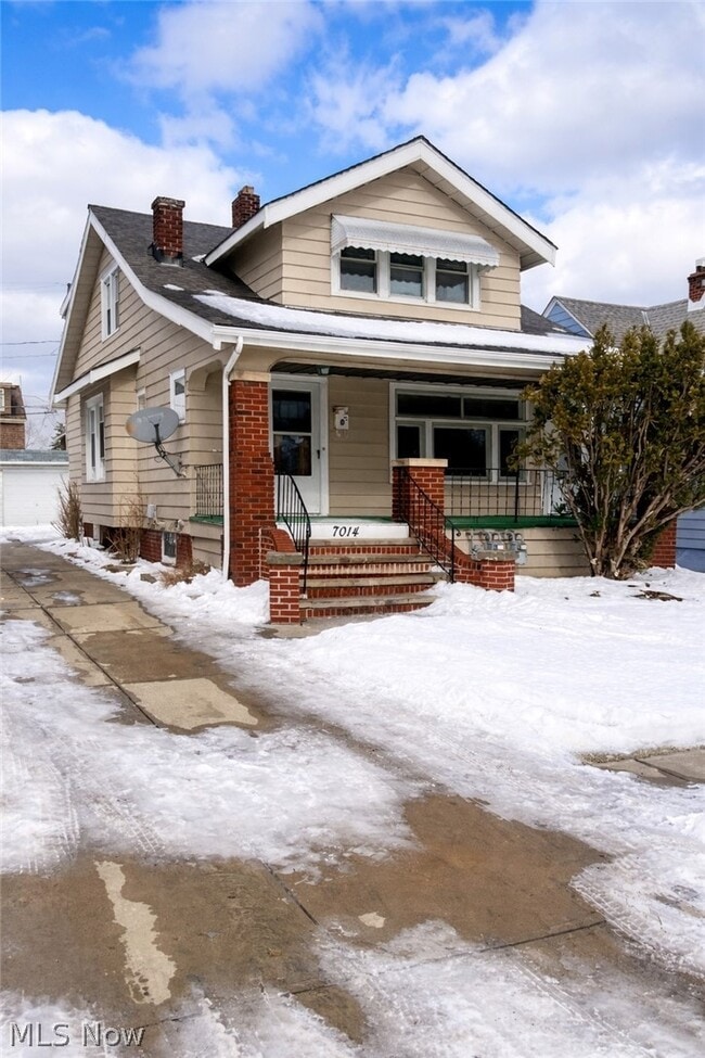 7014 Thornton Dr in Parma, OH - Building Photo - Building Photo