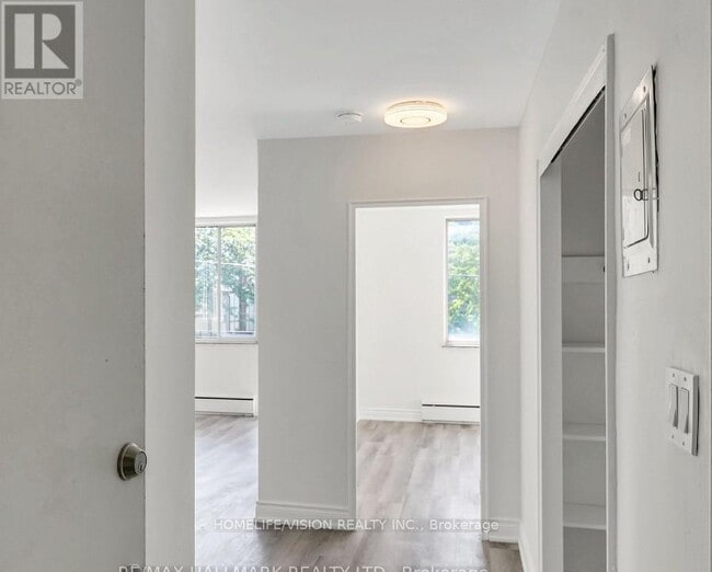 property at 18 Kenrae Rd