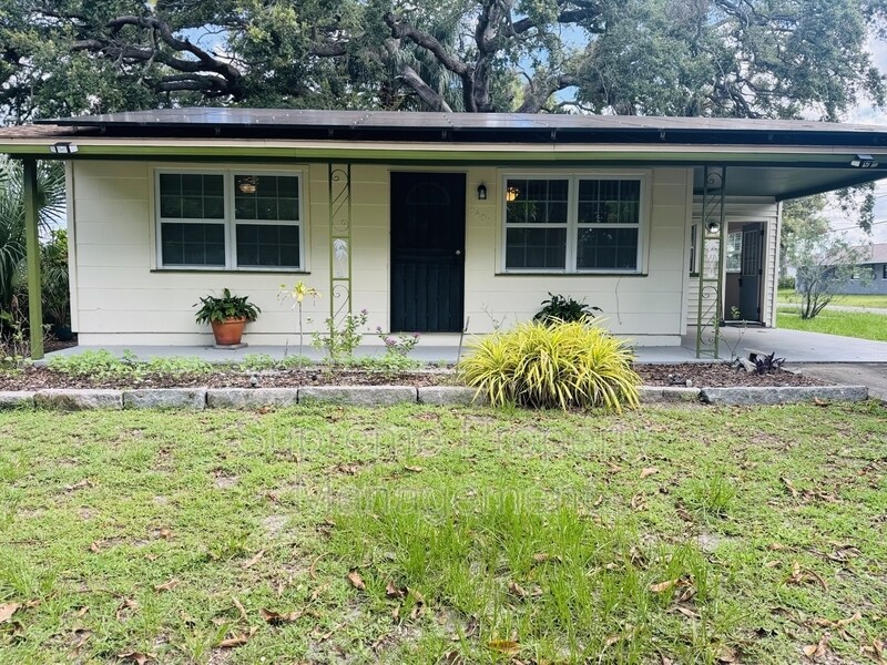 5401 8th Ave S in Gulfport, FL - Building Photo