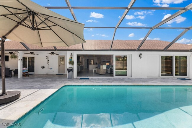 property at 2467 Pinewoods Cir