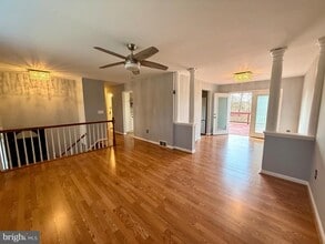 19560 Smith Cir in Ashburn, VA - Building Photo - Building Photo