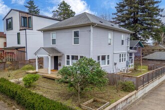 957 NW 64th St in Seattle, WA - Building Photo - Building Photo