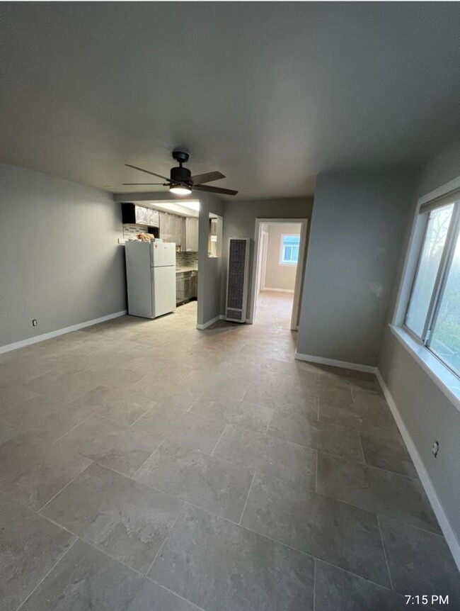 1209 S Nevada St, Unit 3 in Oceanside, CA - Building Photo - Building Photo