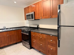 2212 Adams Dr NW-Unit -2045 LaDawn Ln NW in Atlanta, GA - Building Photo - Building Photo