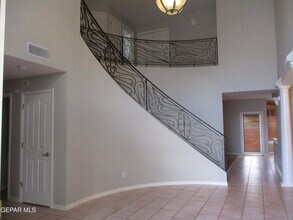 2030 Paseo Del Prado Dr in El Paso, TX - Building Photo - Building Photo