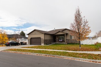 1676 S 500 W St in Payson, UT - Building Photo - Building Photo