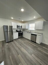 409 E Doxey St in Strafford, MO - Building Photo - Building Photo