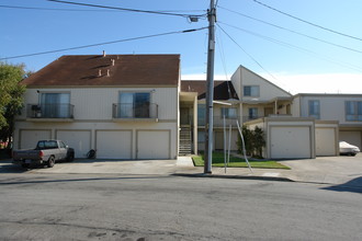 149 Cupid Row in San Bruno, CA - Foto de edificio - Building Photo