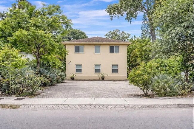 property at 420 SE 18th Ct