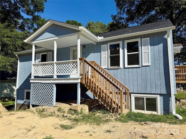 property at 1902 W 5th Ave