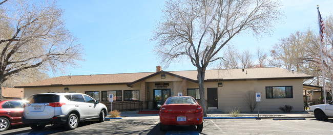 Silverada Manor in Reno, NV - Foto de edificio - Building Photo