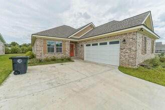 3831 Arbor Dr in Tallahassee, FL - Building Photo - Building Photo