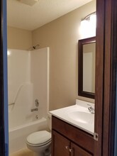 1 Cherry Tree Ln, Unit 1 in Glen Carbon, IL - Building Photo - Building Photo