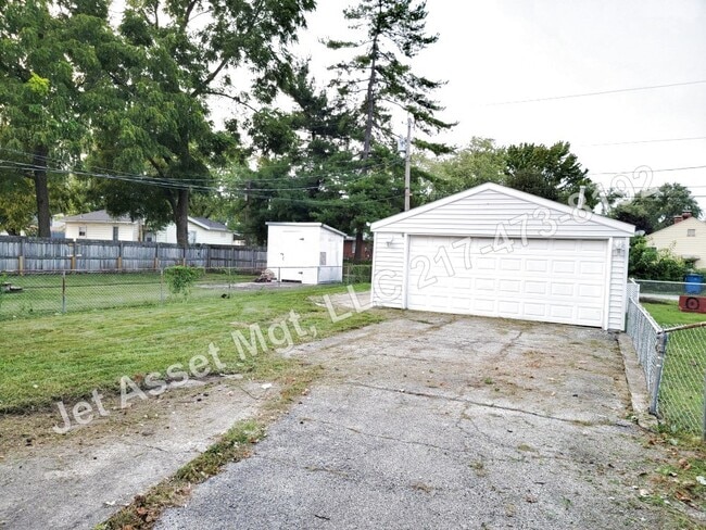 1813 E Keys Ave in Springfield, IL - Building Photo - Building Photo