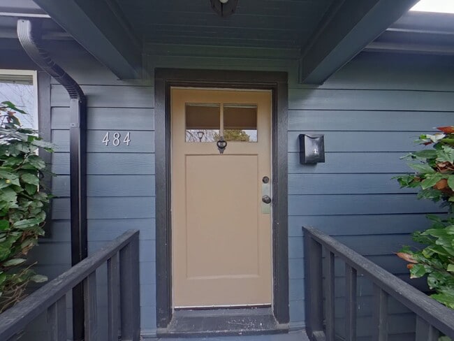 484-490 E 14th Ave in Eugene, OR - Building Photo - Building Photo