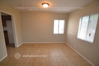 11560 Kittridge St in Los Angeles, CA - Building Photo - Building Photo