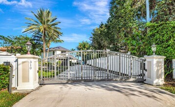 310 S Lake Dr in Lantana, FL - Foto de edificio - Building Photo