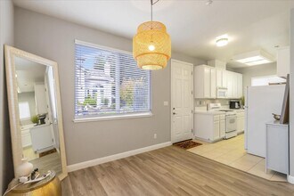 22287 Stevens Creek Blvd in Cupertino, CA - Building Photo - Building Photo