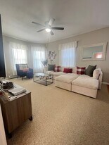 237 3rd Ave, Unit 1 in Woonsocket, RI - Building Photo