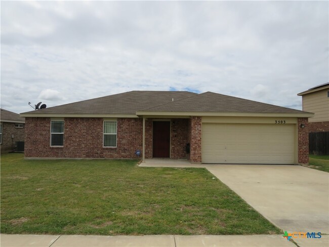 property at 3503 Ennis Dr