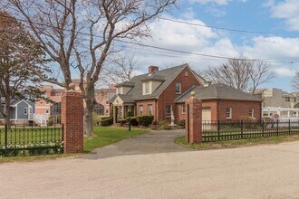 16 State Park Rd in Hull, MA - Building Photo - Building Photo