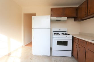 Lafayette Village in Parma, OH - Building Photo - Interior Photo