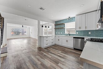 2105 Sheridan St in Houston, TX - Building Photo - Building Photo