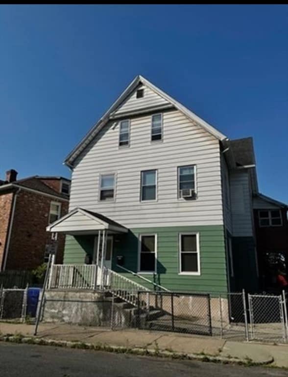 property at 14 Richelieu St