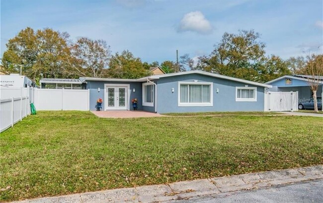 3307 W Caracas St in Tampa, FL - Building Photo - Building Photo