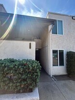 8026 Linda Vista Rd in San Diego, CA - Building Photo