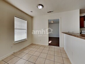 10025 Quail Glen Dr in Fort Worth, TX - Building Photo - Building Photo