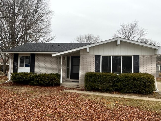 30246 Spain Ct in Romulus, MI - Building Photo - Building Photo