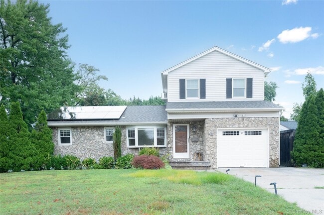 57 Central Blvd in Bethpage, NY - Building Photo - Building Photo