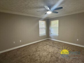 2181 Calle De Castelar in Navarre, FL - Building Photo - Building Photo