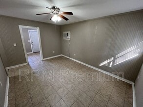 5863 Denova St in Baton Rouge, LA - Building Photo - Building Photo