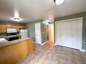 63307 NW Britta St in Bend, OR - Building Photo - Building Photo