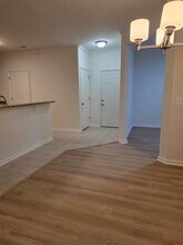 24660 Woolly Mammoth Ter, Unit 404 in Aldie, VA - Foto de edificio - Building Photo