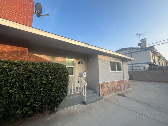 4236 W 142nd St in Hawthorne, CA - Building Photo - Building Photo