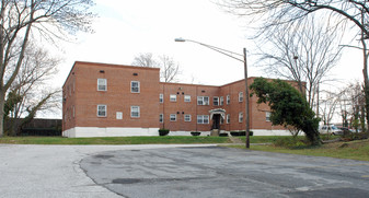 Winston Courts Apartments