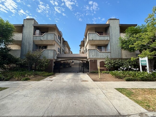 1232-1234 Orange Grove Ave